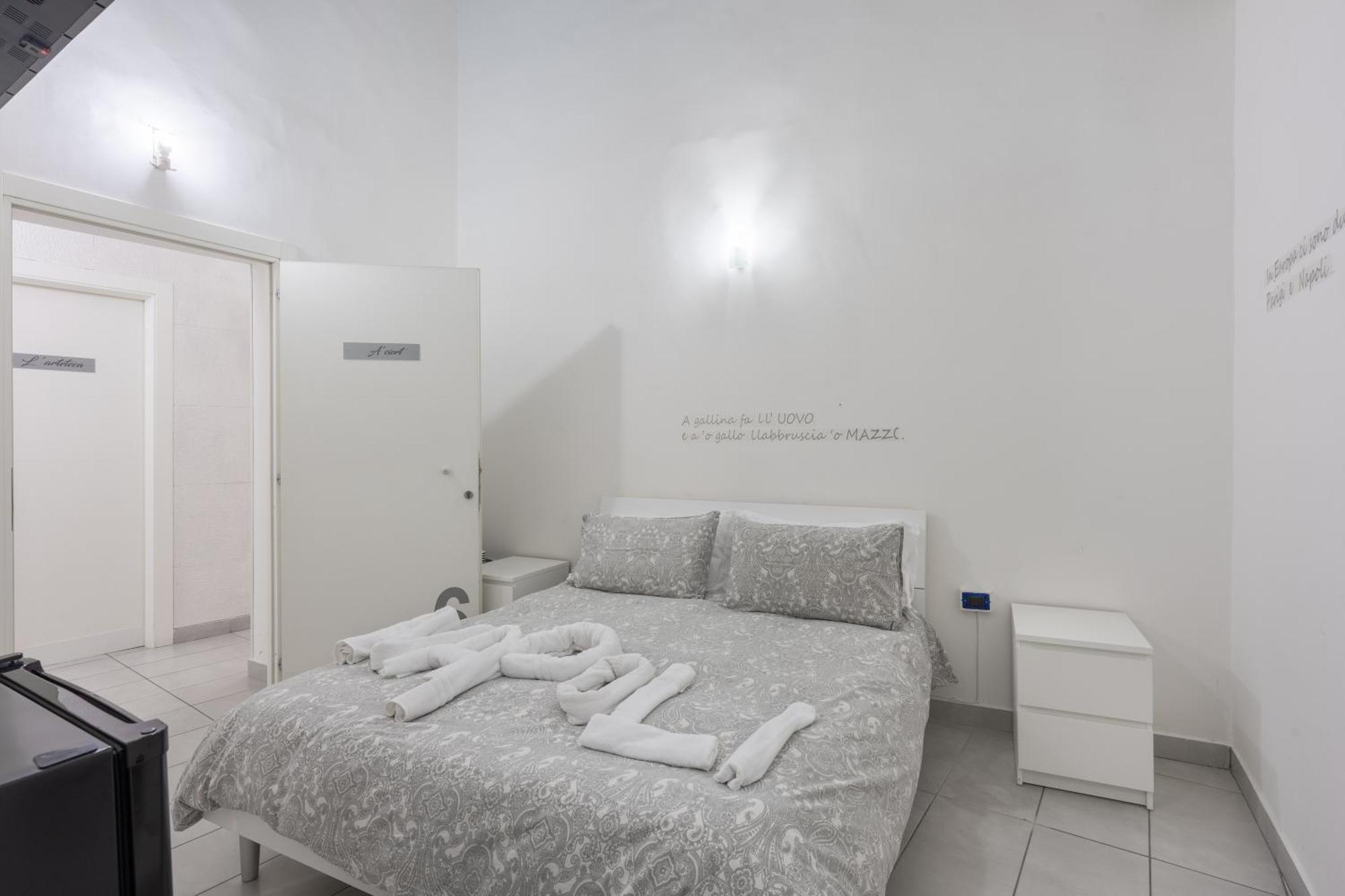 Nina Suites Неаполь Екстер'єр фото