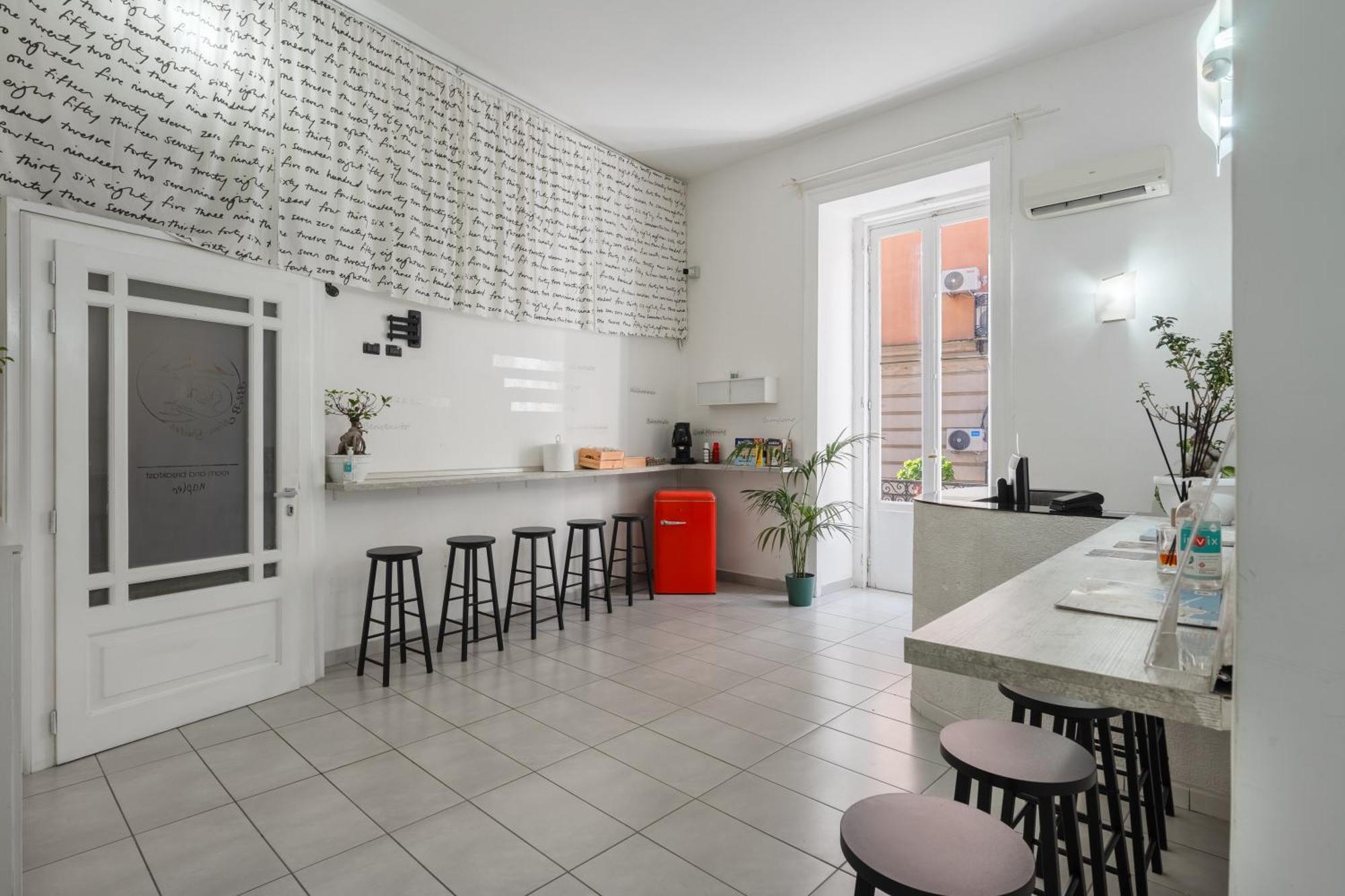 Nina Suites Неаполь Екстер'єр фото