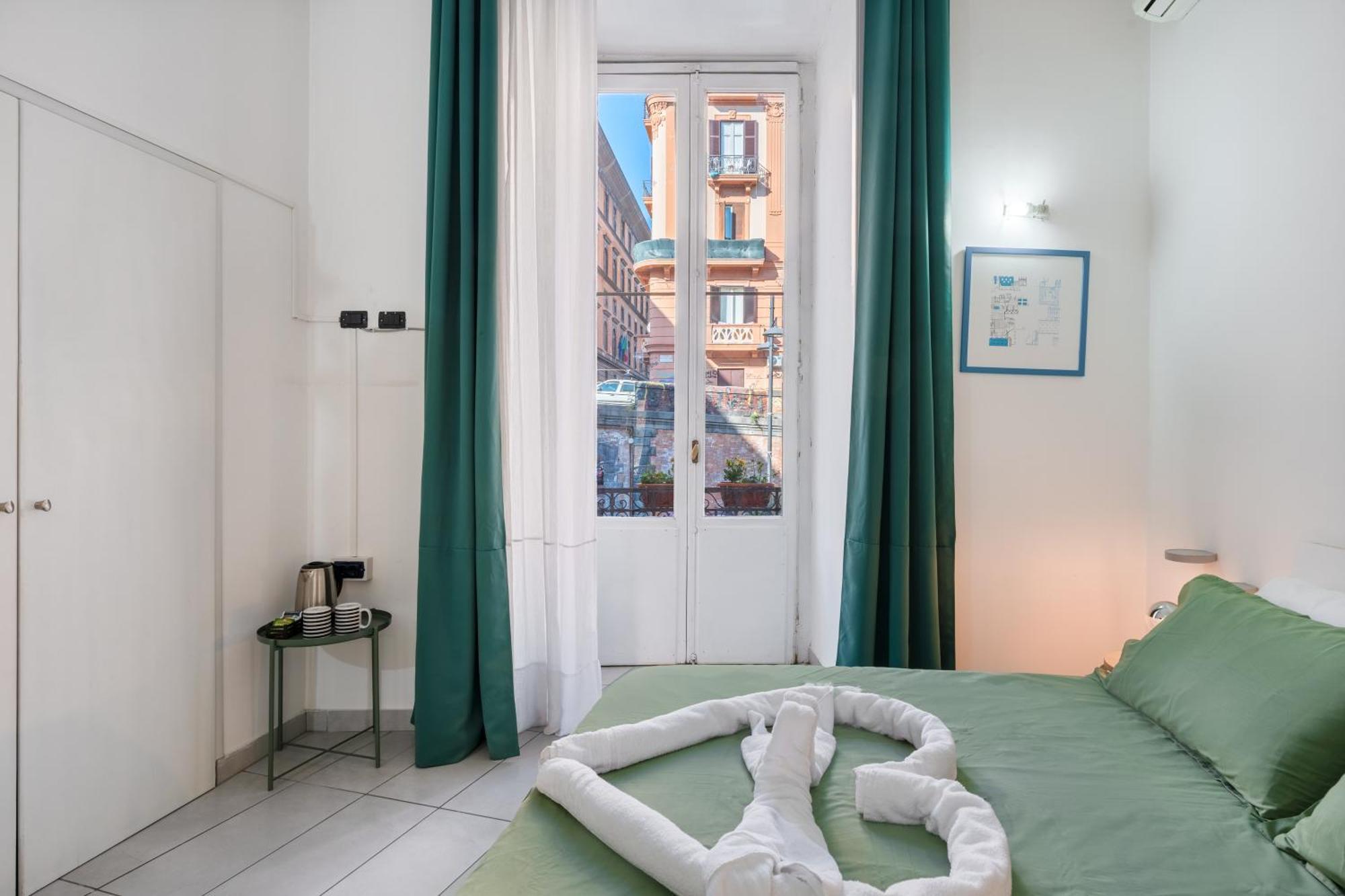 Nina Suites Неаполь Екстер'єр фото