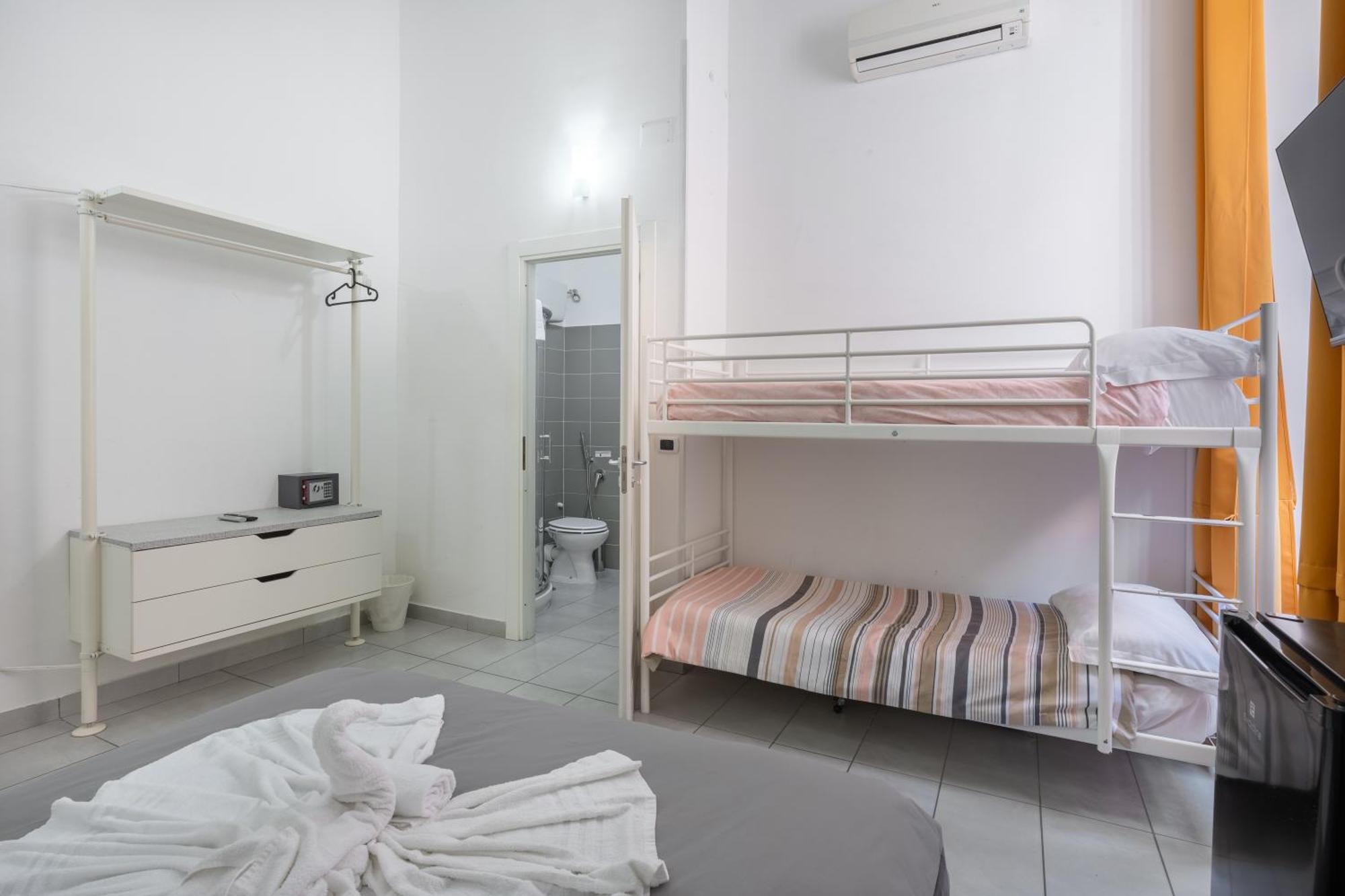Nina Suites Неаполь Екстер'єр фото