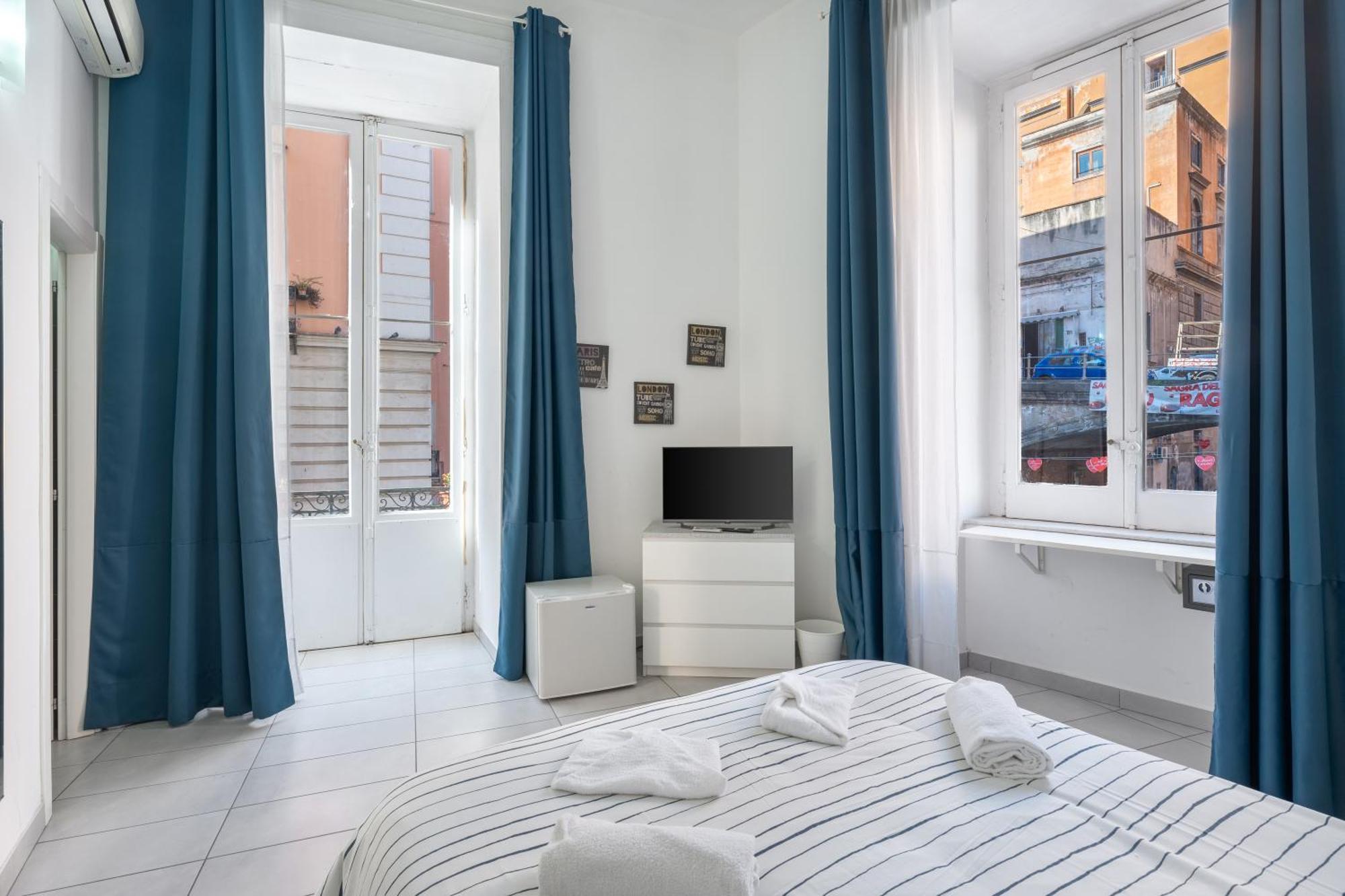 Nina Suites Неаполь Екстер'єр фото