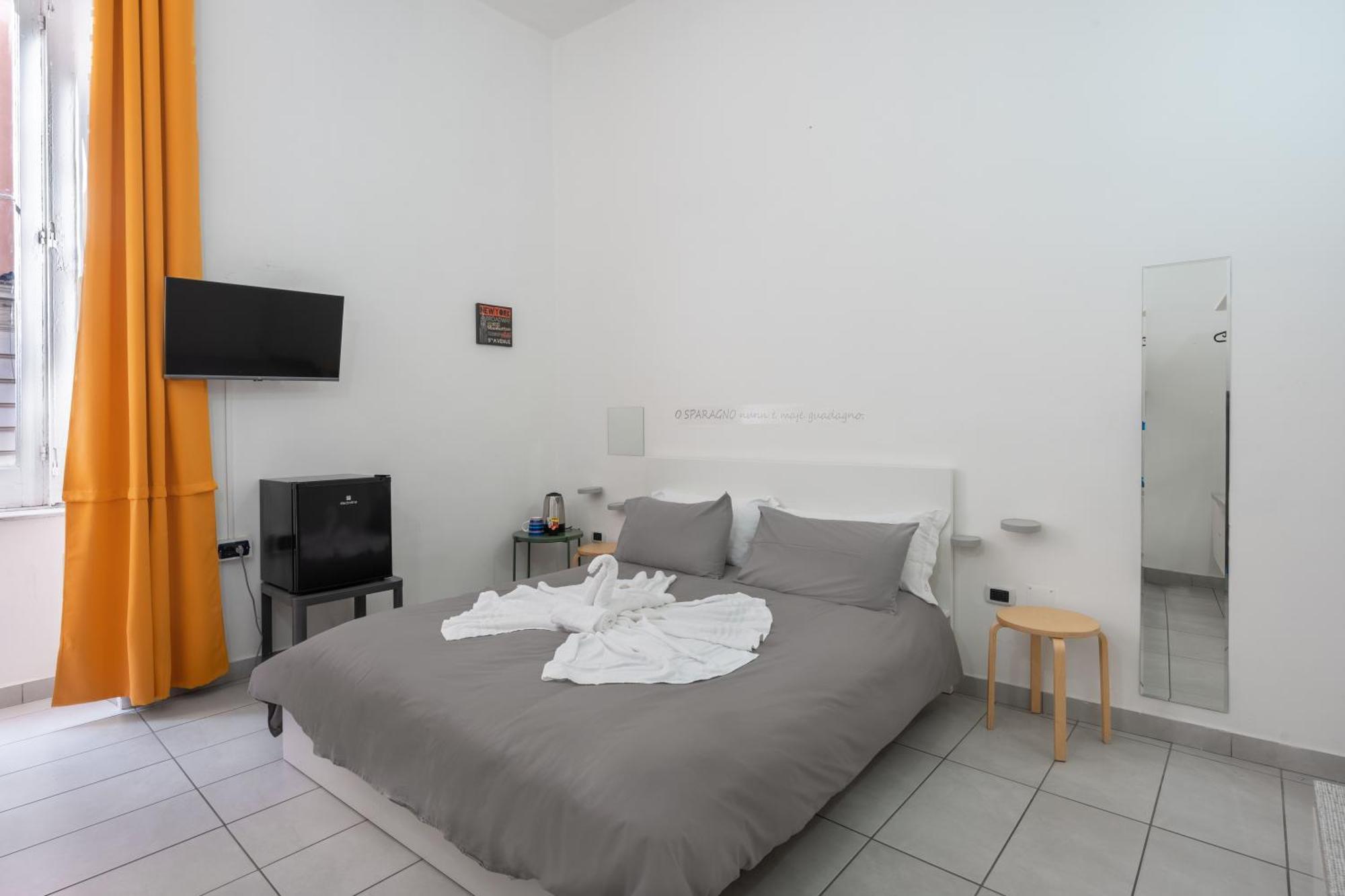 Nina Suites Неаполь Екстер'єр фото